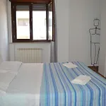 Apartment Henry's Home- Affitti Brevi Italia L'Aquila